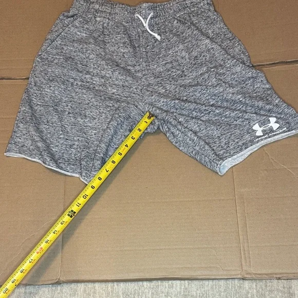 Under Armour Men’s Fleece Gray Athletic Shorts - Picture 3 of 4
